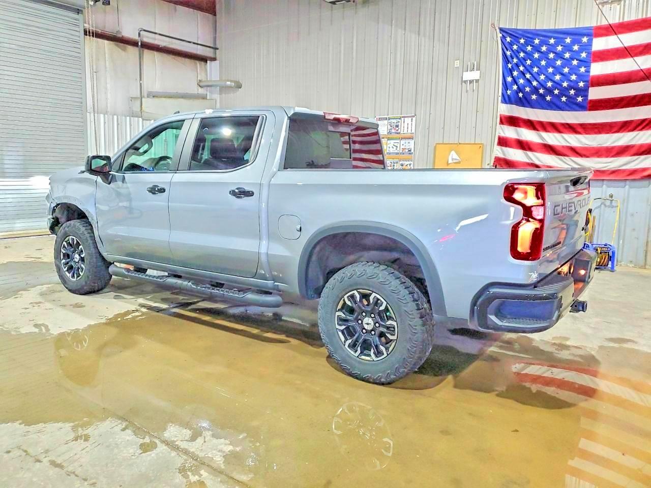 2024 CHEVROLET SILVERADO