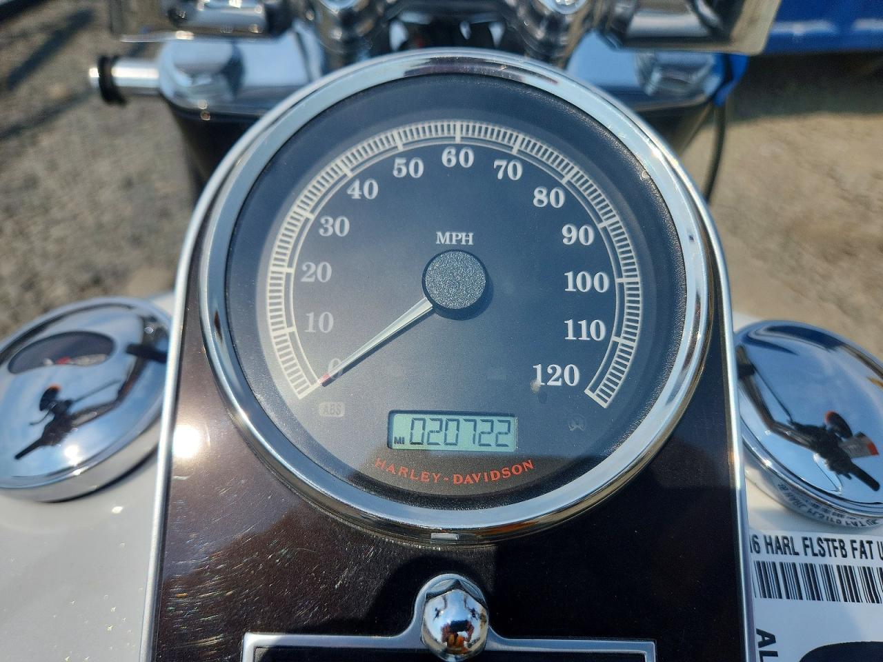 2016 HARLEY-DAVIDSON FL