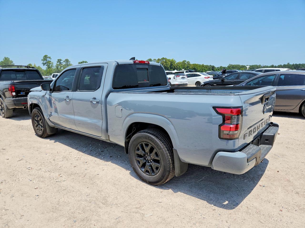 2026 NISSAN FRONTIER