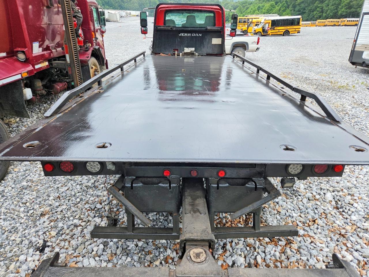 2005 INTERNATIONAL 4000 SERIE