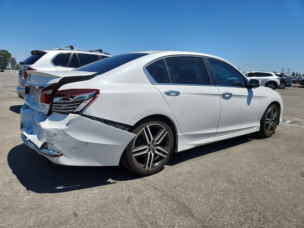 2016 HONDA ACCORD