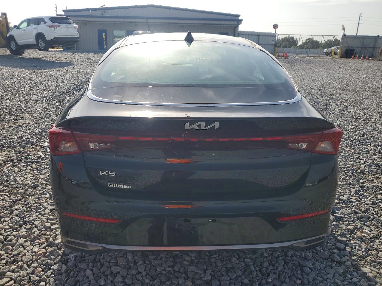 2023 KIA K5