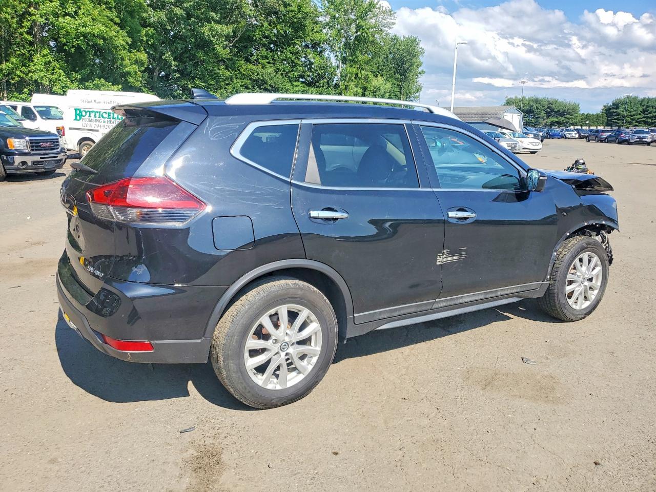 2018 NISSAN ROGUE