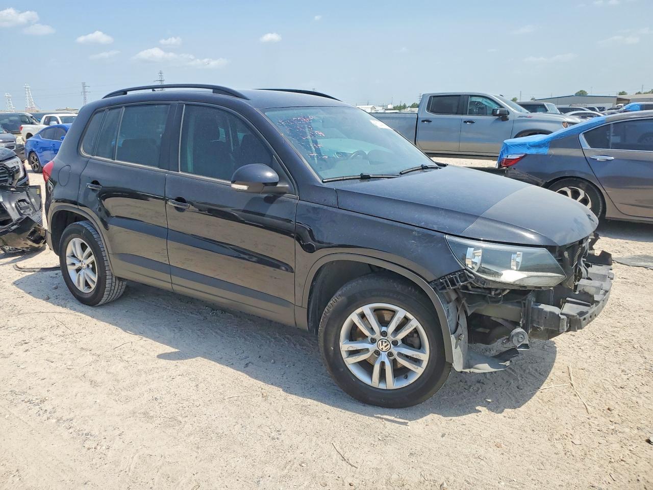 2015 VOLKSWAGEN TIGUAN