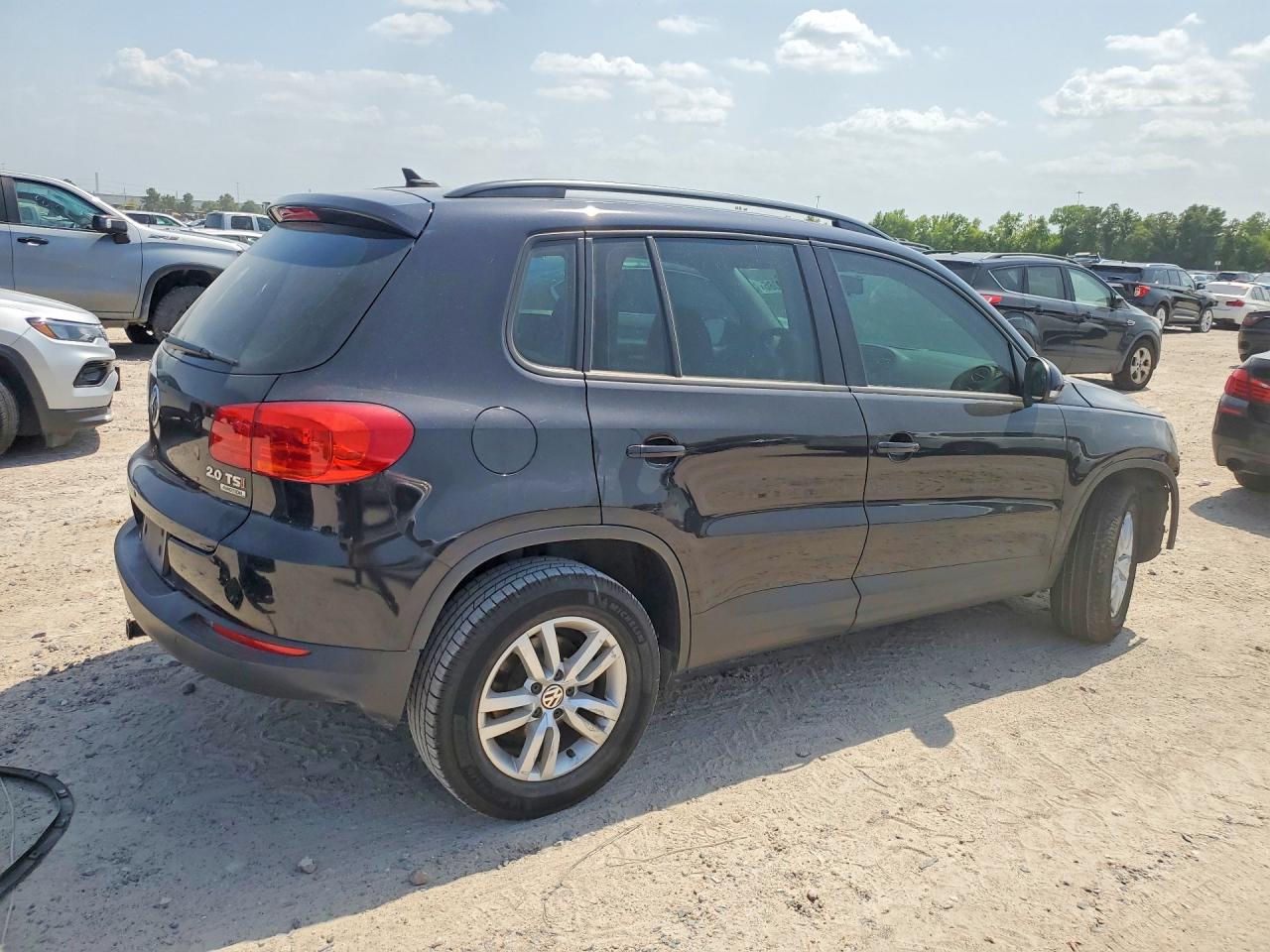 2015 VOLKSWAGEN TIGUAN