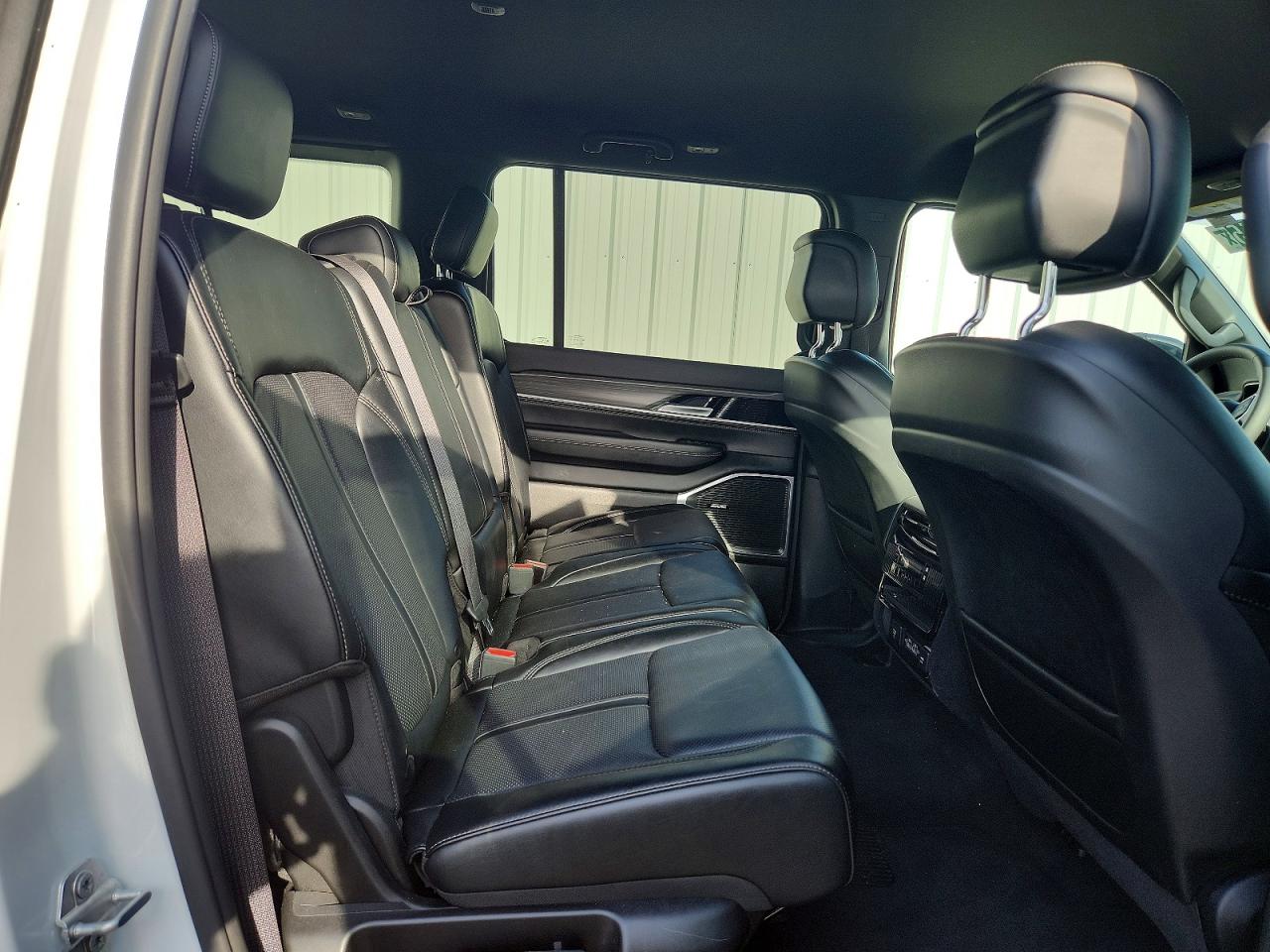 2024 JEEP WAGONEER