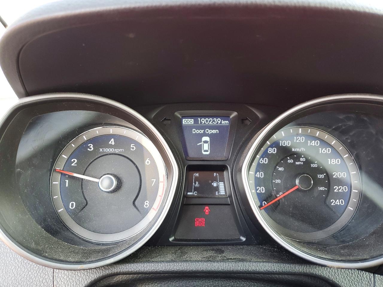 2014 HYUNDAI ELANTRA