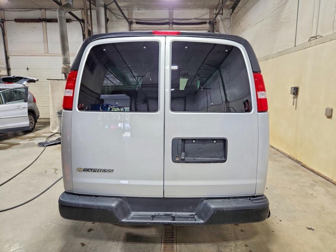 2023 CHEVROLET EXPRESS