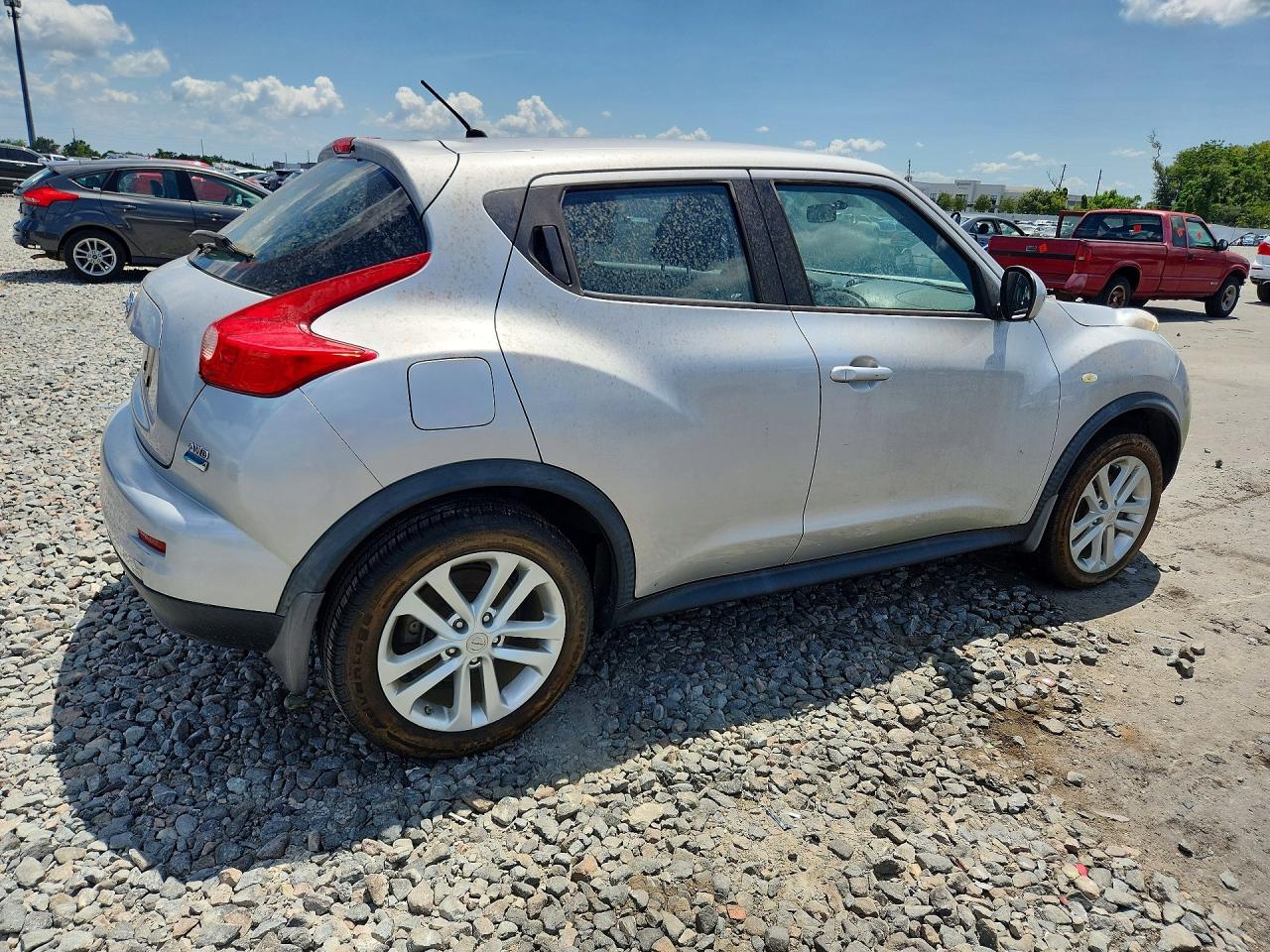 2013 NISSAN JUKE