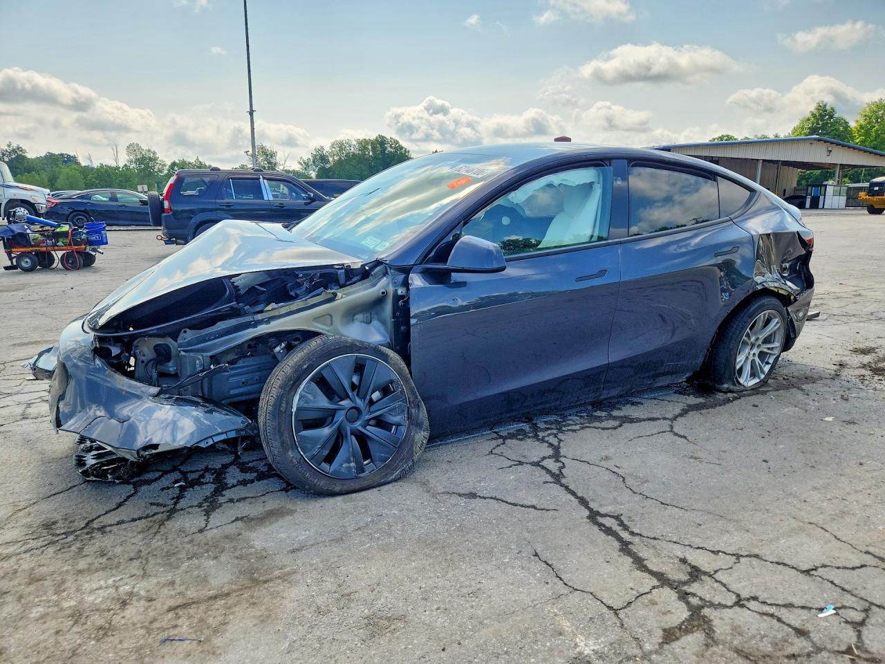 2024 TESLA MODEL Y