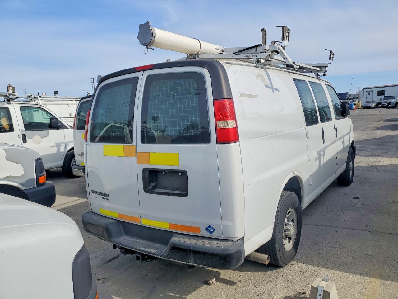 2013 CHEVROLET EXPRESS
