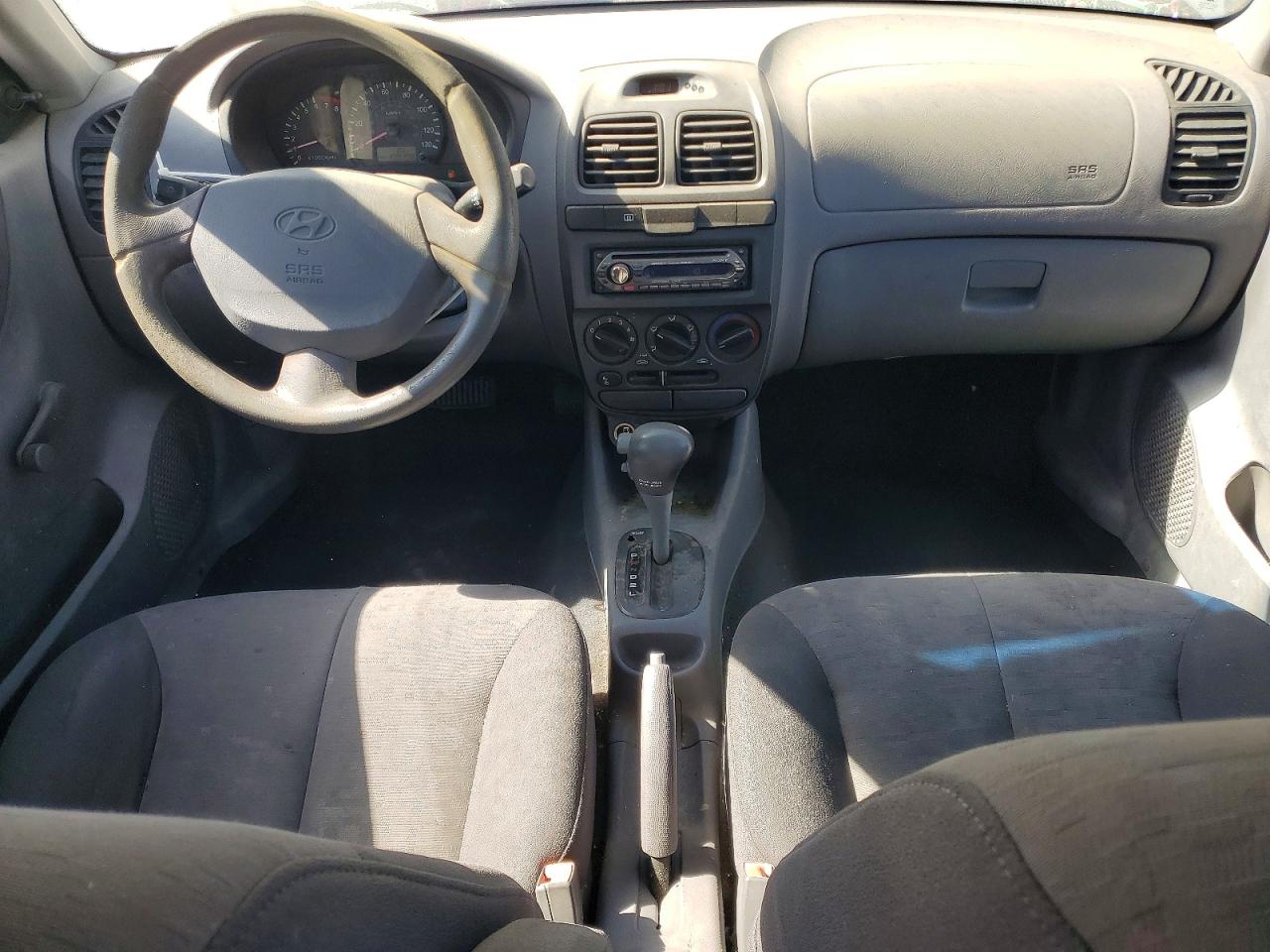 2003 HYUNDAI ACCENT