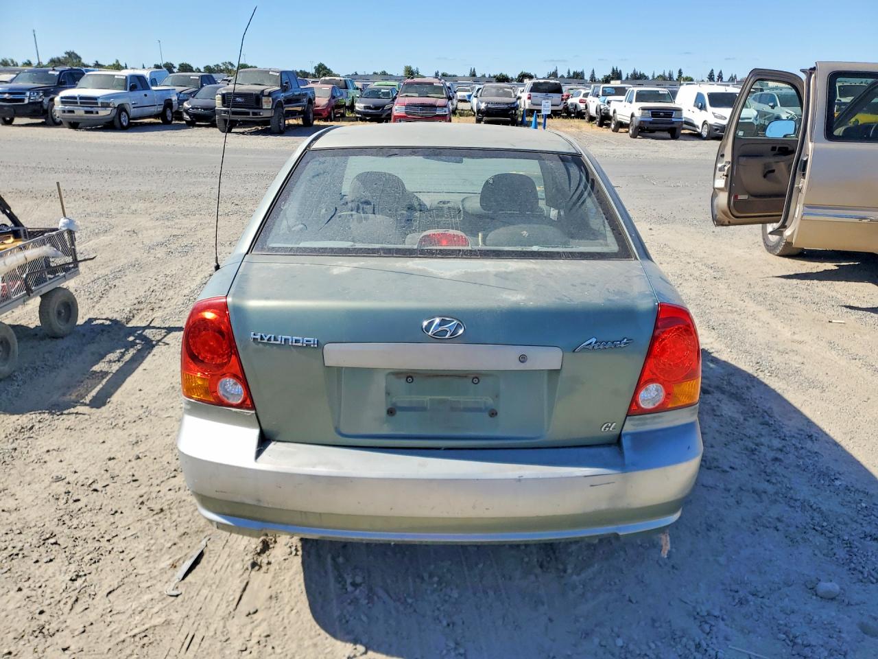 2003 HYUNDAI ACCENT