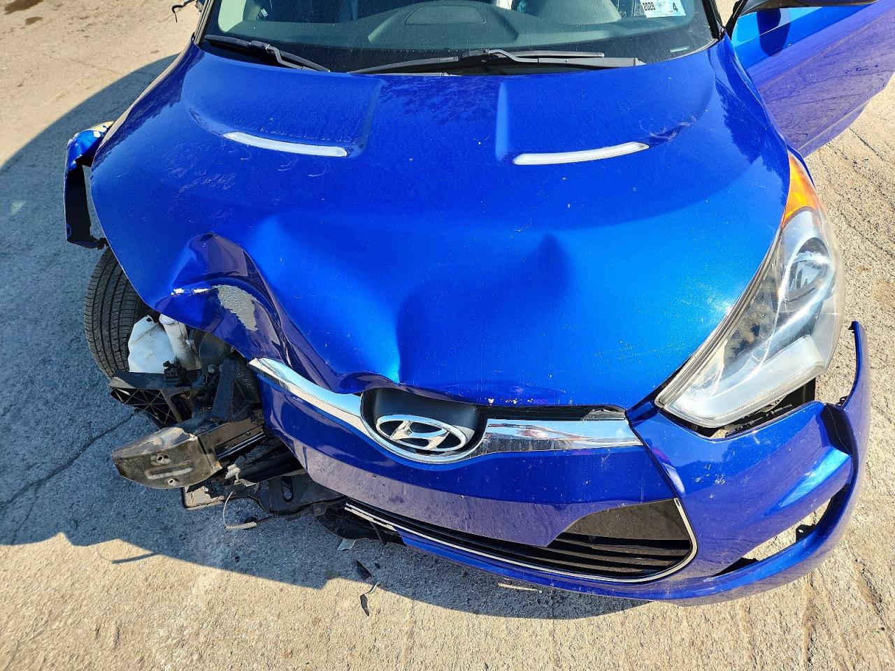 2013 HYUNDAI VELOSTER