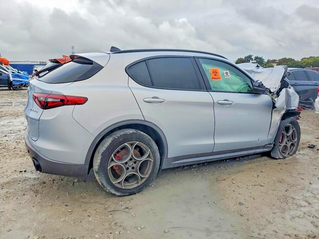 2022 ALFA ROMEO STELVIO
