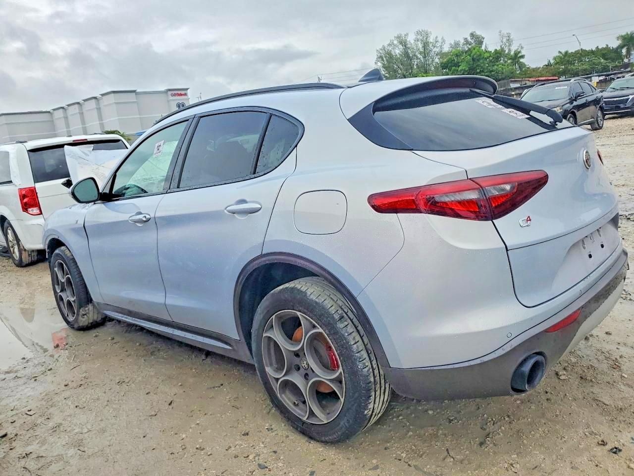 2022 ALFA ROMEO STELVIO