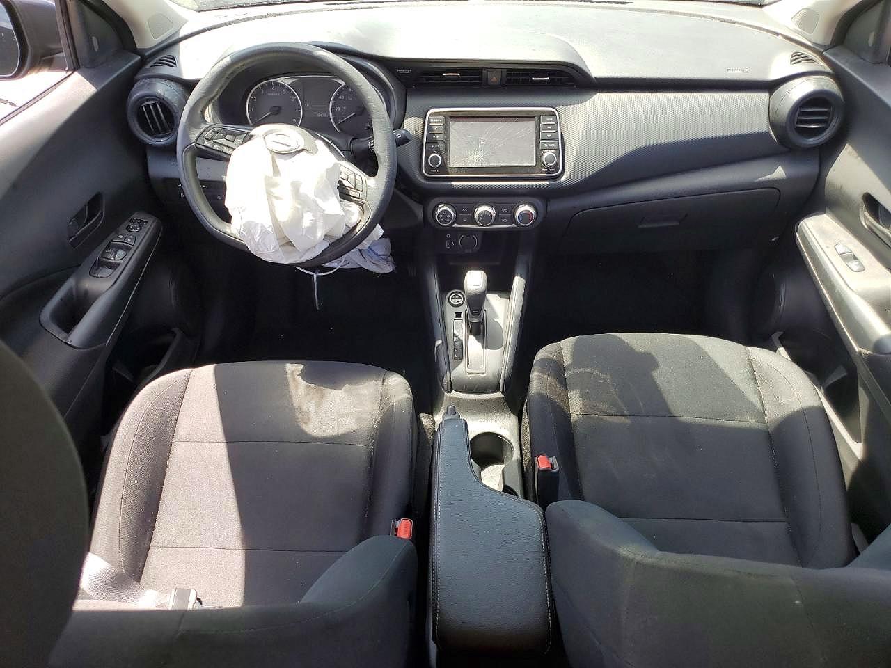 2023 NISSAN KICKS