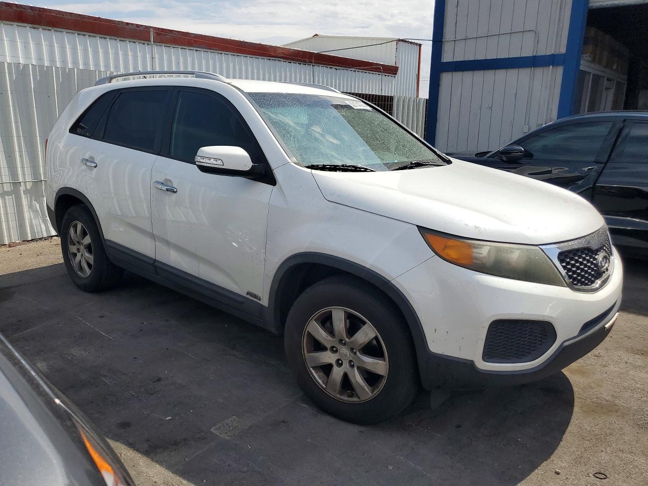 2011 KIA SORENTO