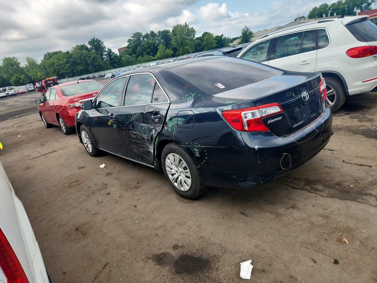 2012 TOYOTA CAMRY