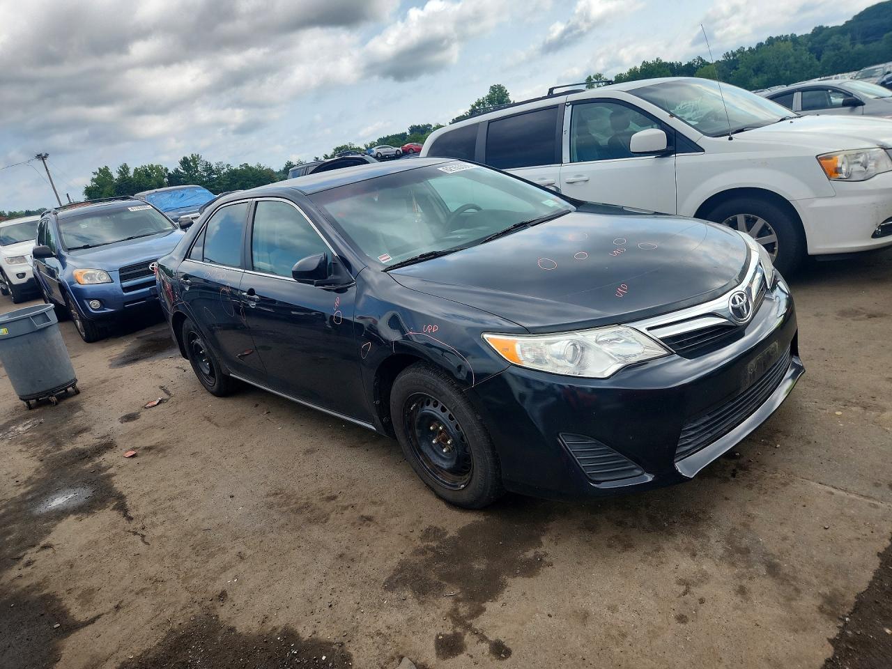 2012 TOYOTA CAMRY