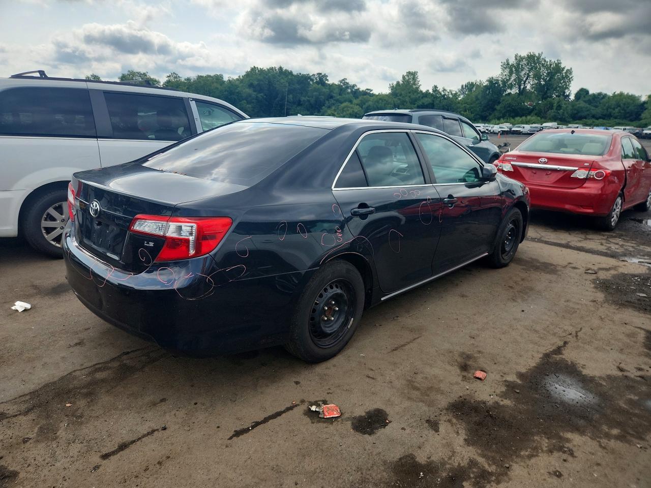 2012 TOYOTA CAMRY