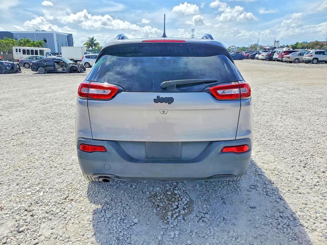 2018 JEEP CHEROKEE