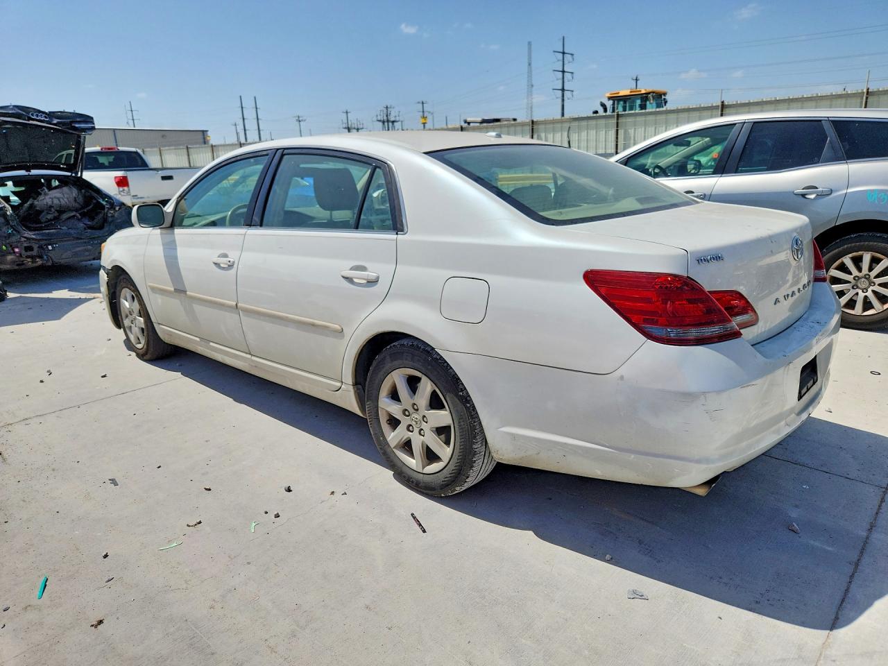 2009 TOYOTA AVALON