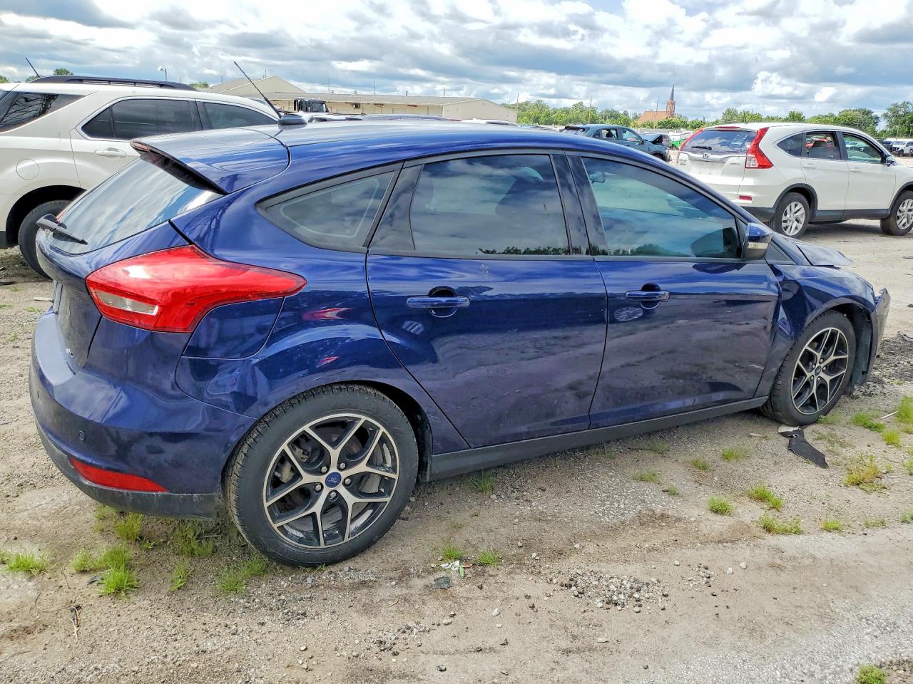 2017 FORD FOCUS