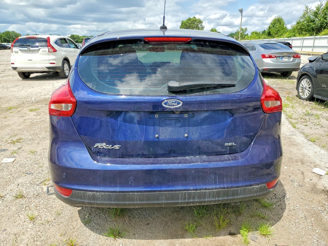 2017 FORD FOCUS