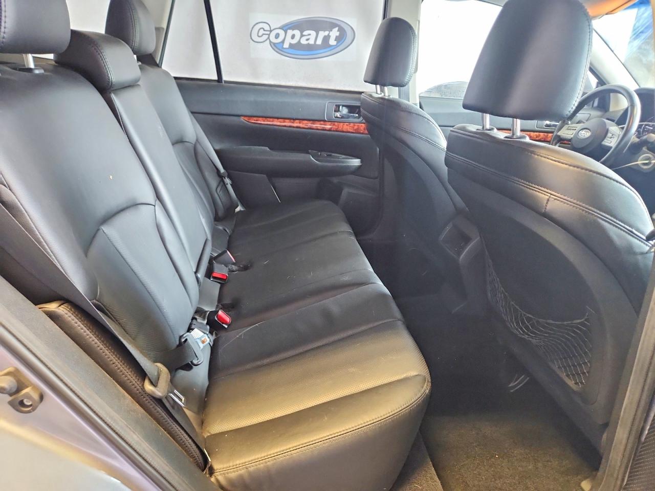 2011 SUBARU OUTBACK