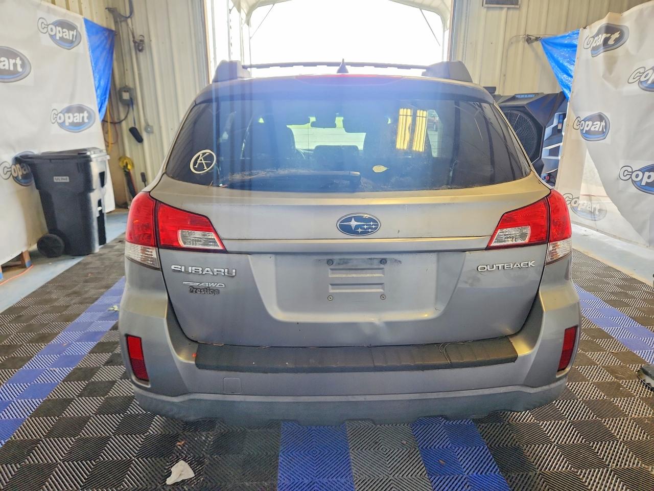 2011 SUBARU OUTBACK