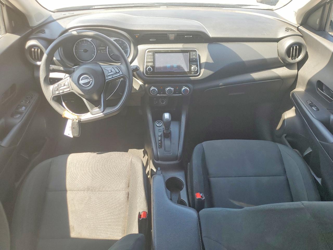 2024 NISSAN KICKS