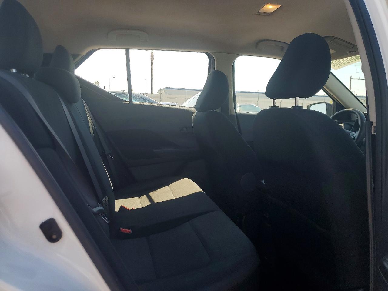 2024 NISSAN KICKS