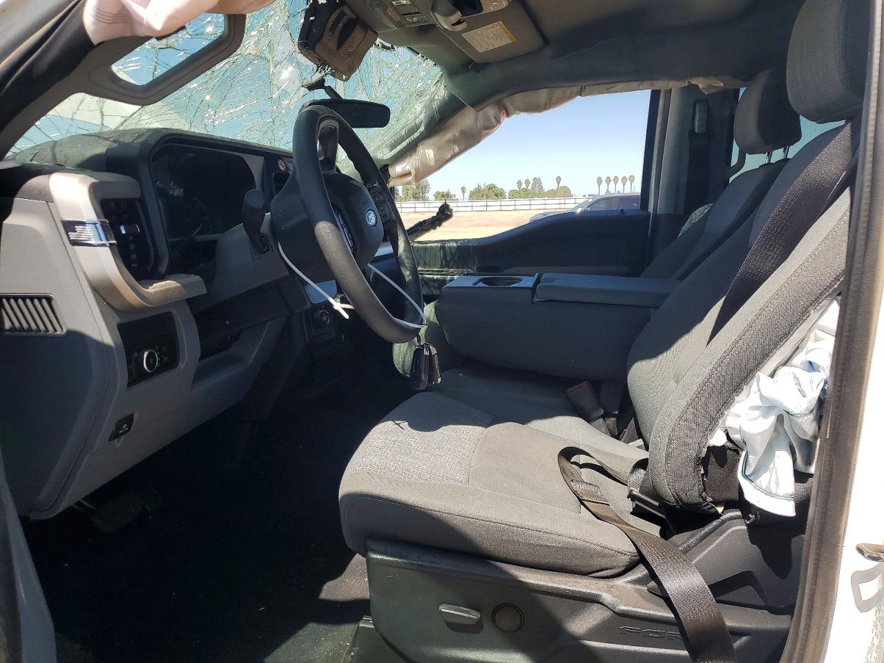 2025 FORD F250
