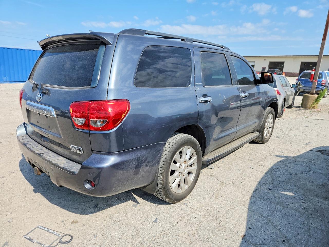 2010 TOYOTA SEQUOIA