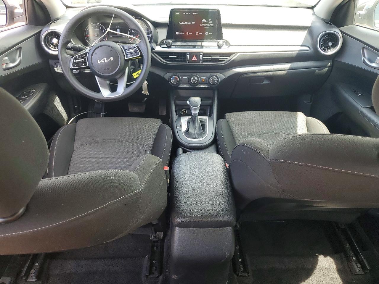 2023 KIA FORTE