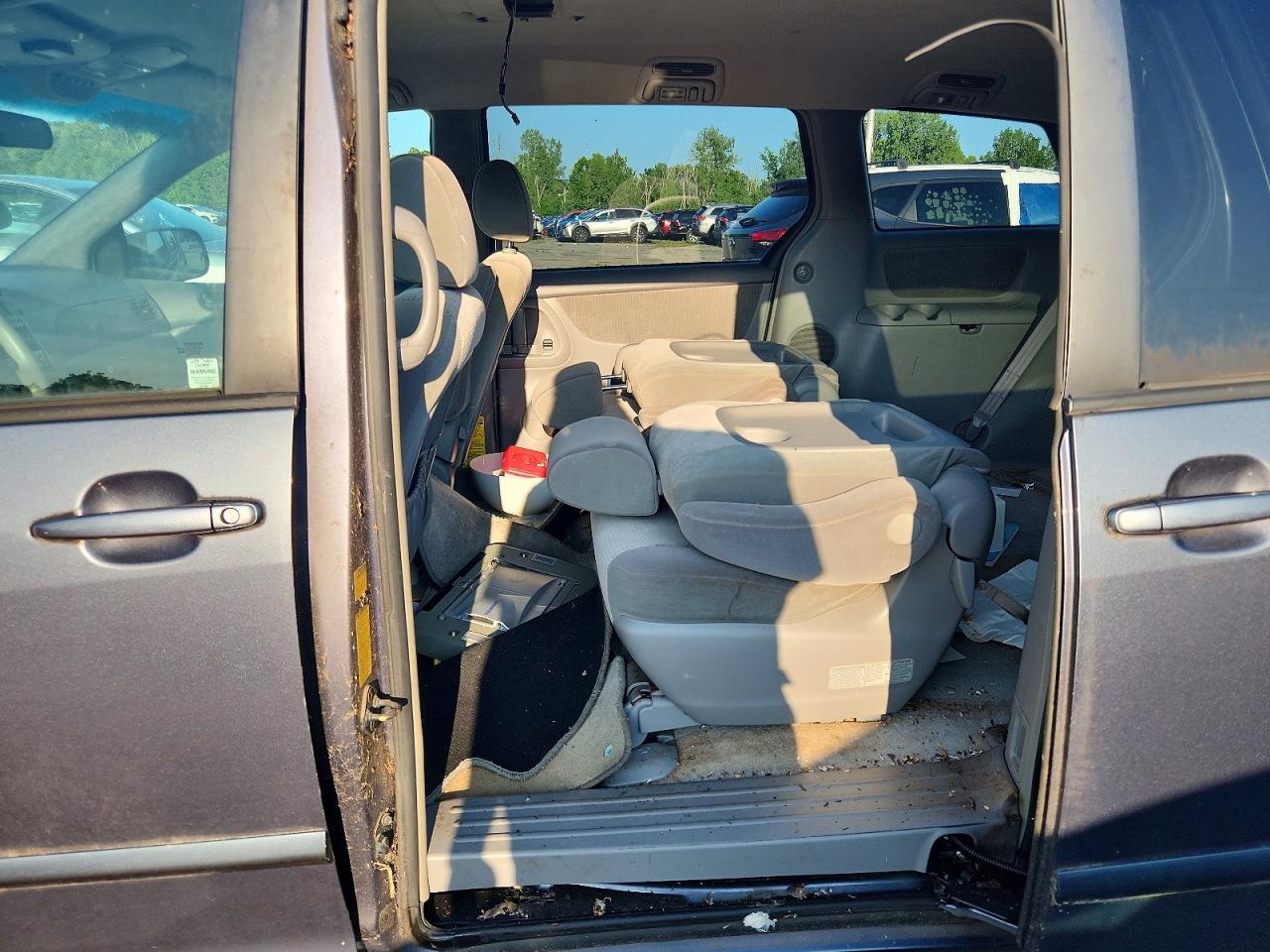 2008 TOYOTA SIENNA