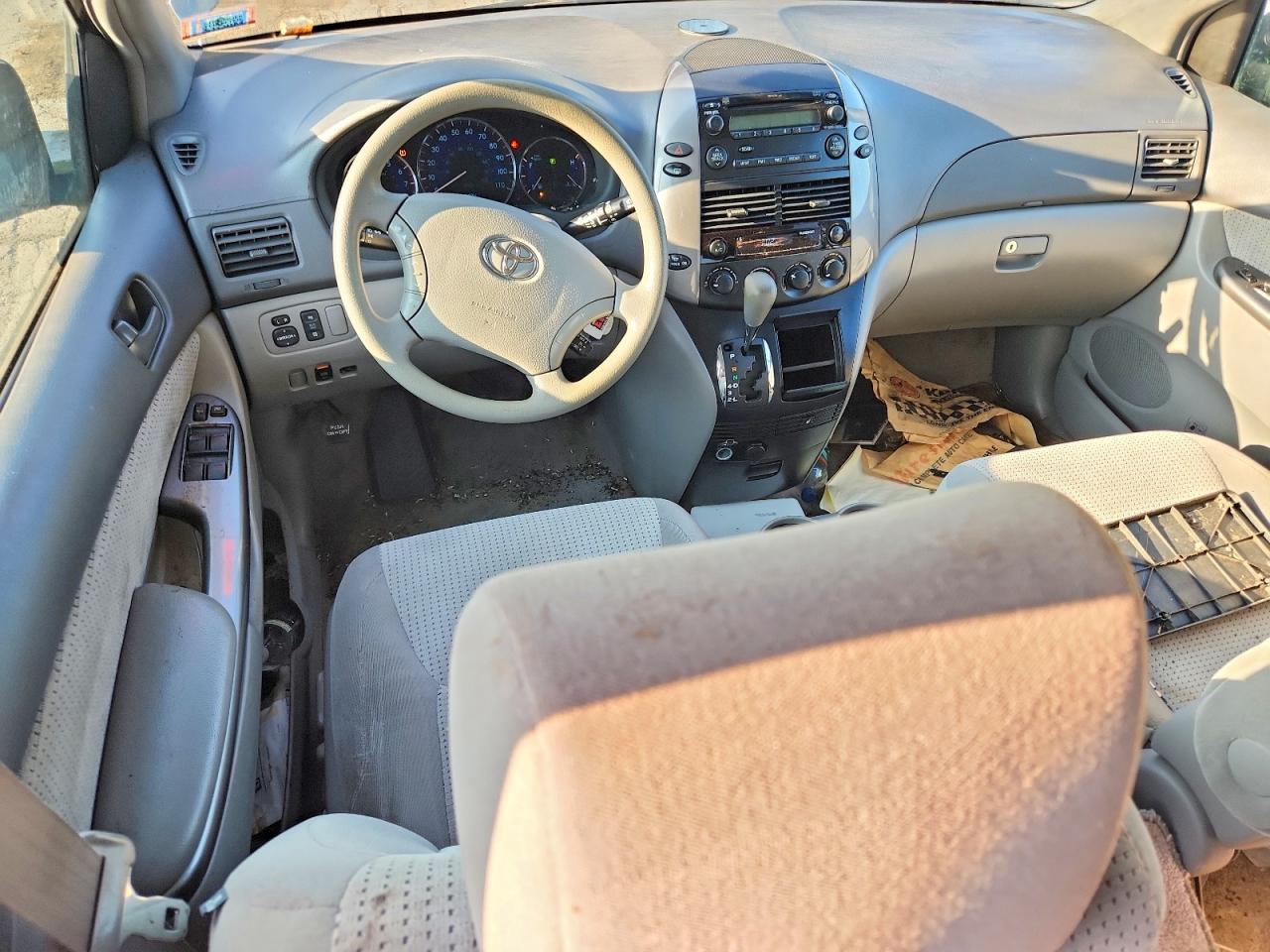 2008 TOYOTA SIENNA
