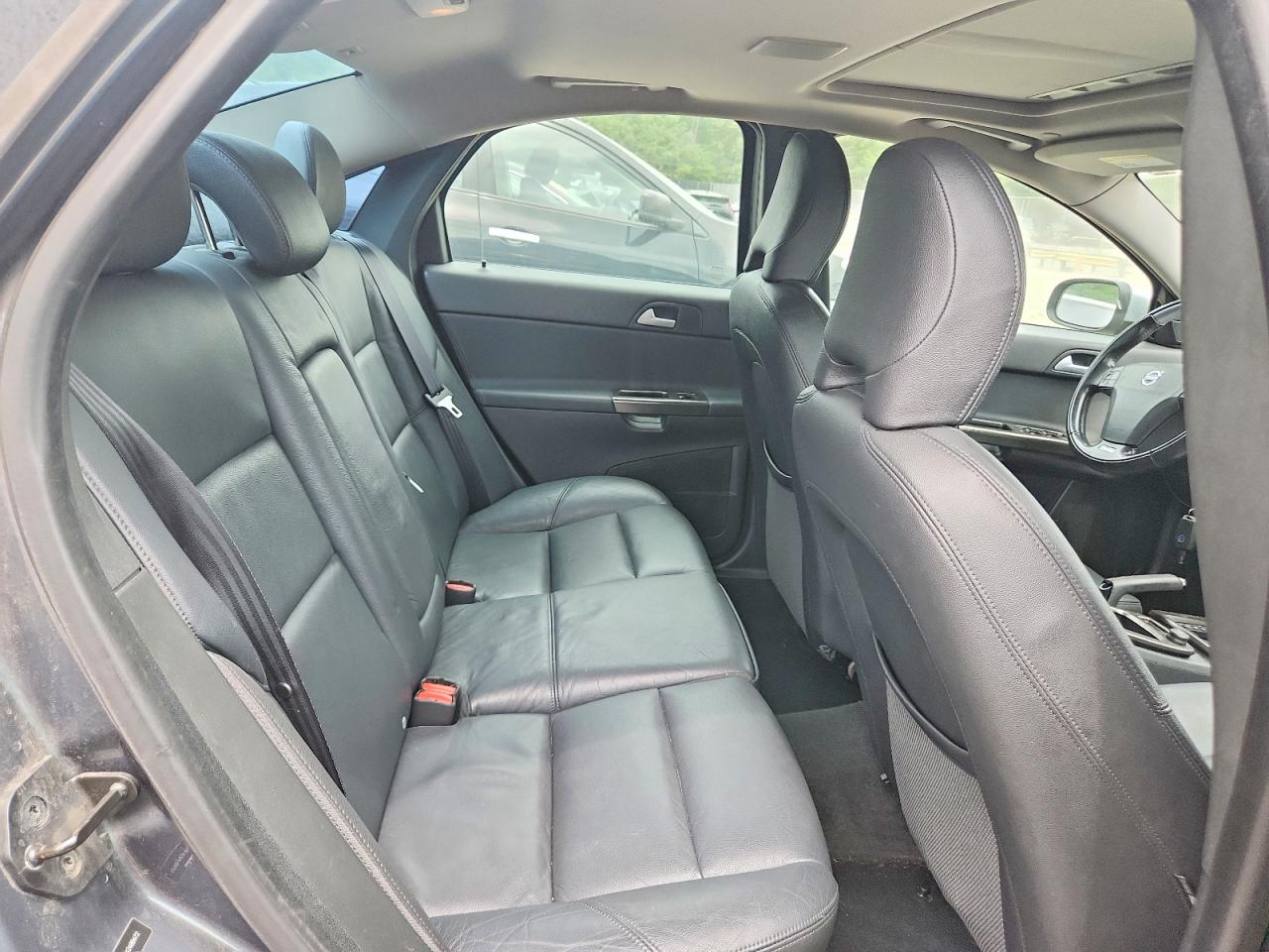 2010 VOLVO S40