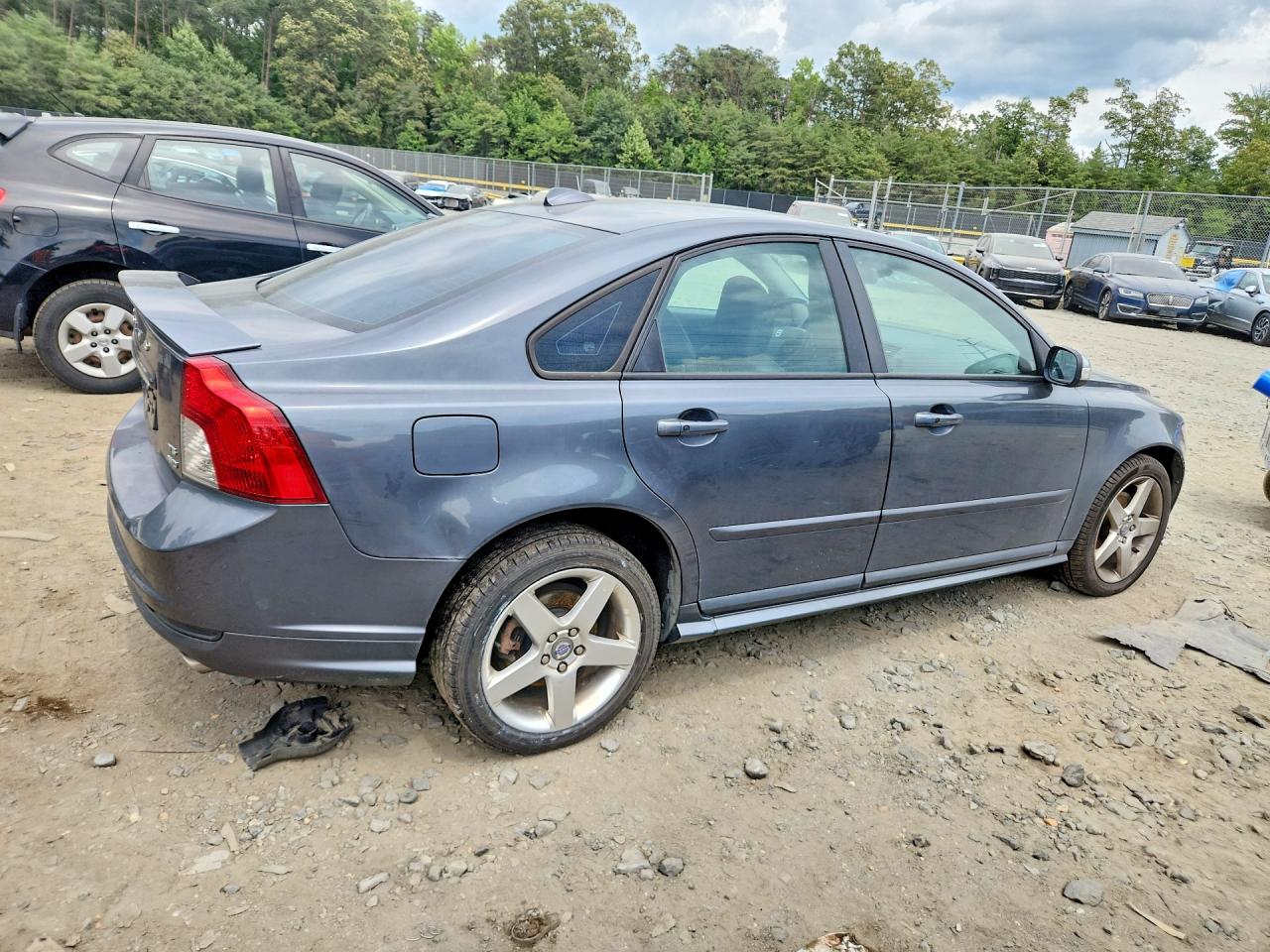 2010 VOLVO S40