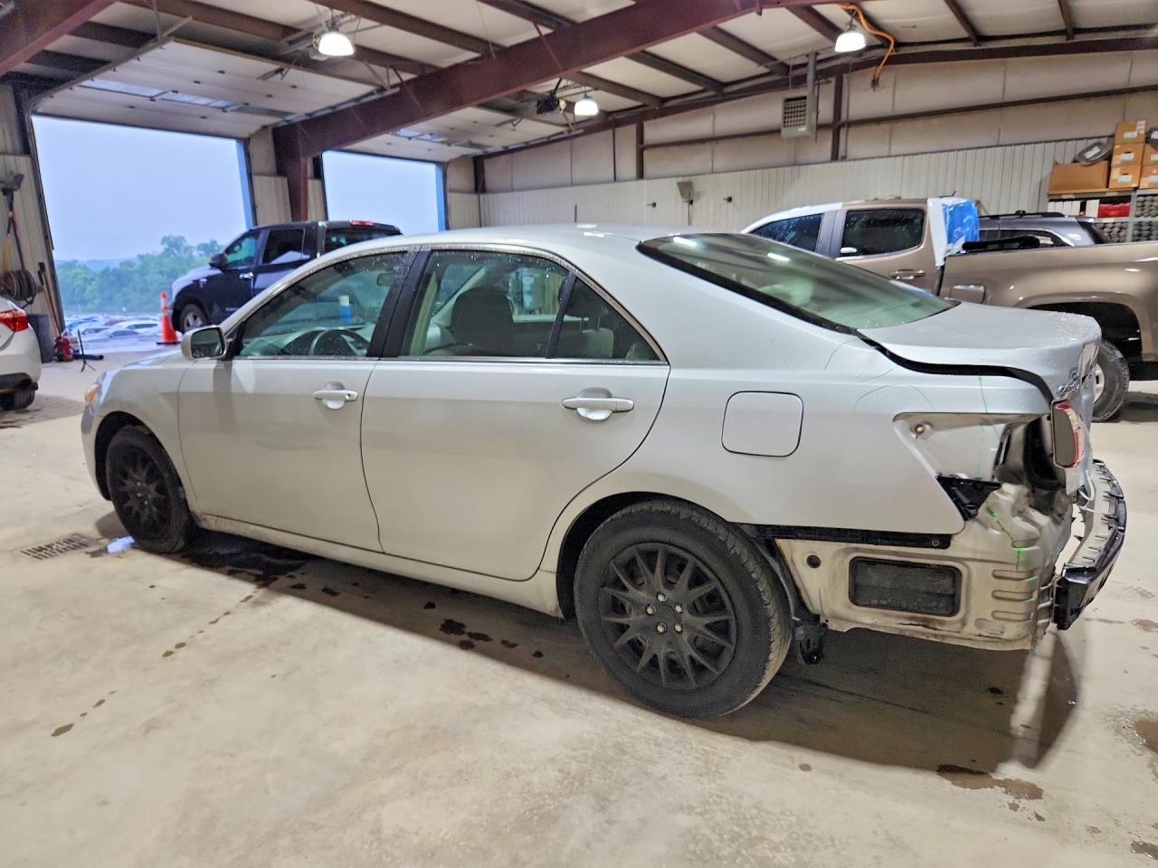 2009 TOYOTA CAMRY