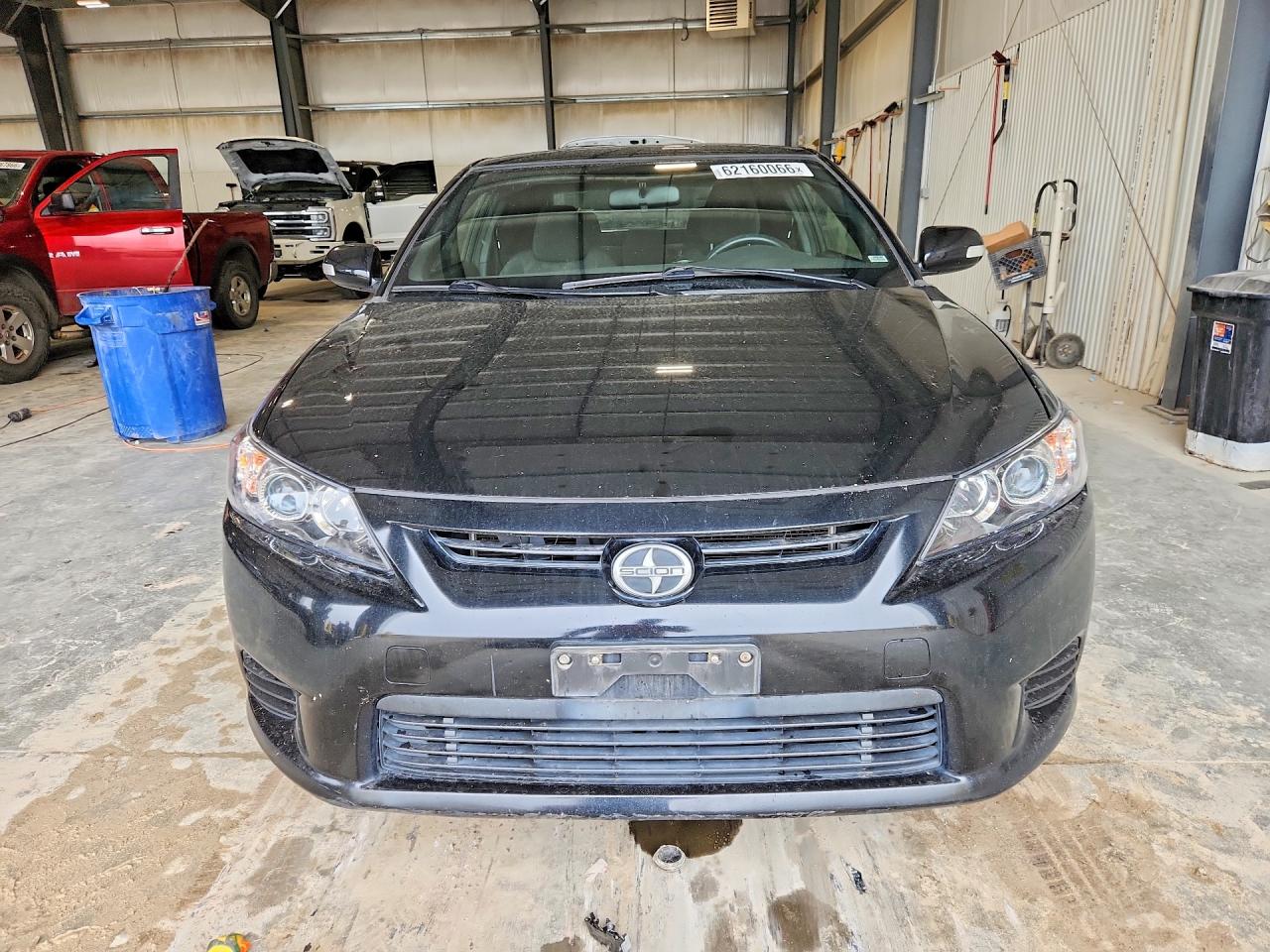 2011 TOYOTA SCION