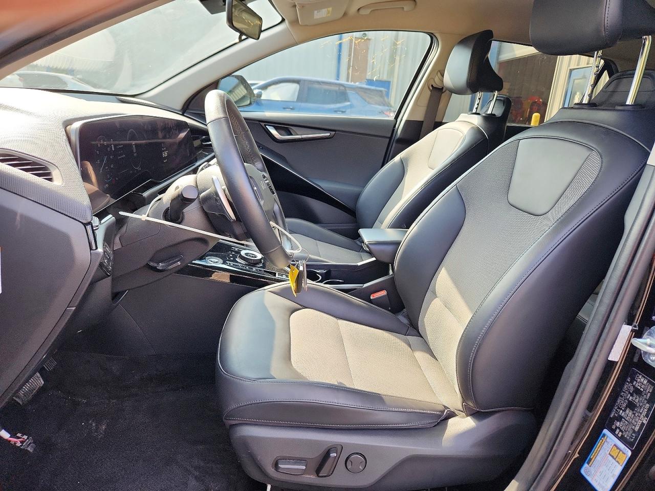 2023 KIA NIRO
