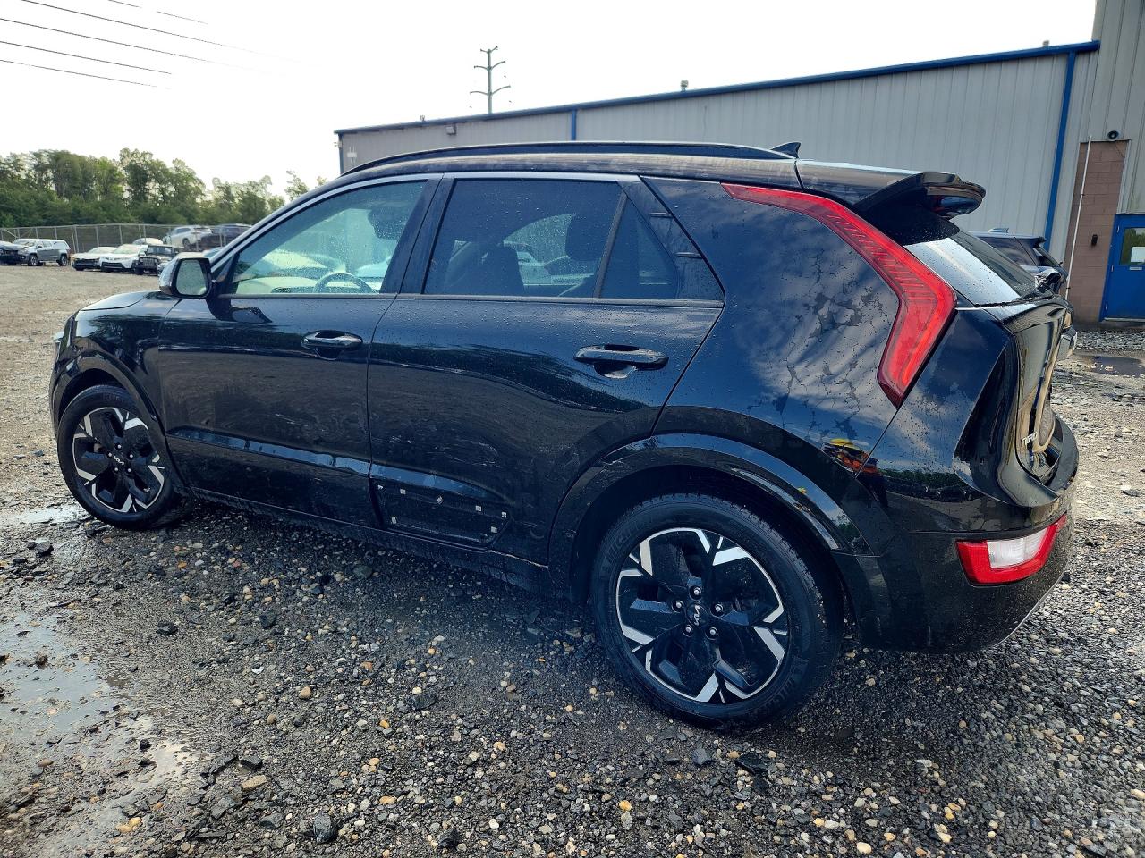 2023 KIA NIRO