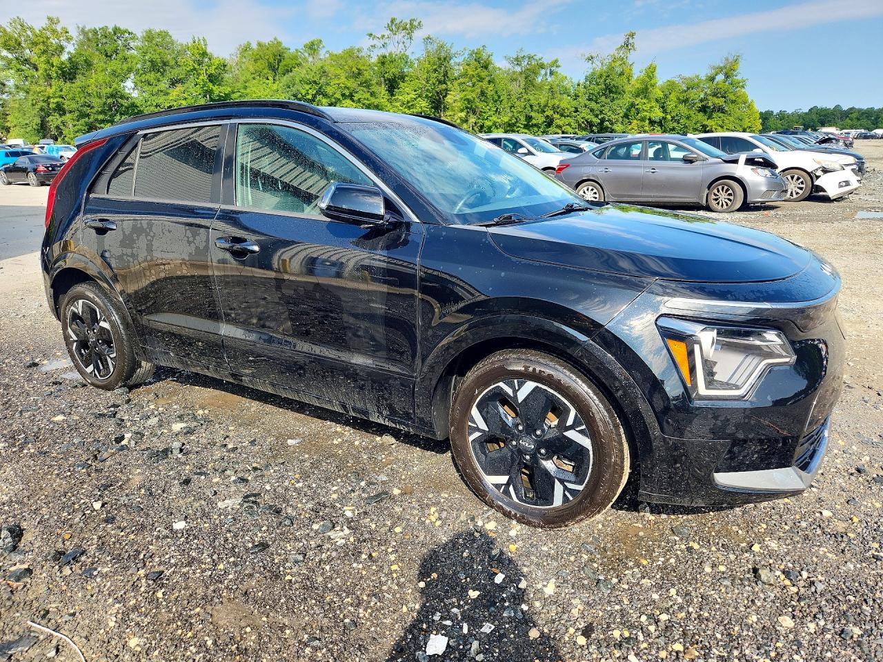 2023 KIA NIRO