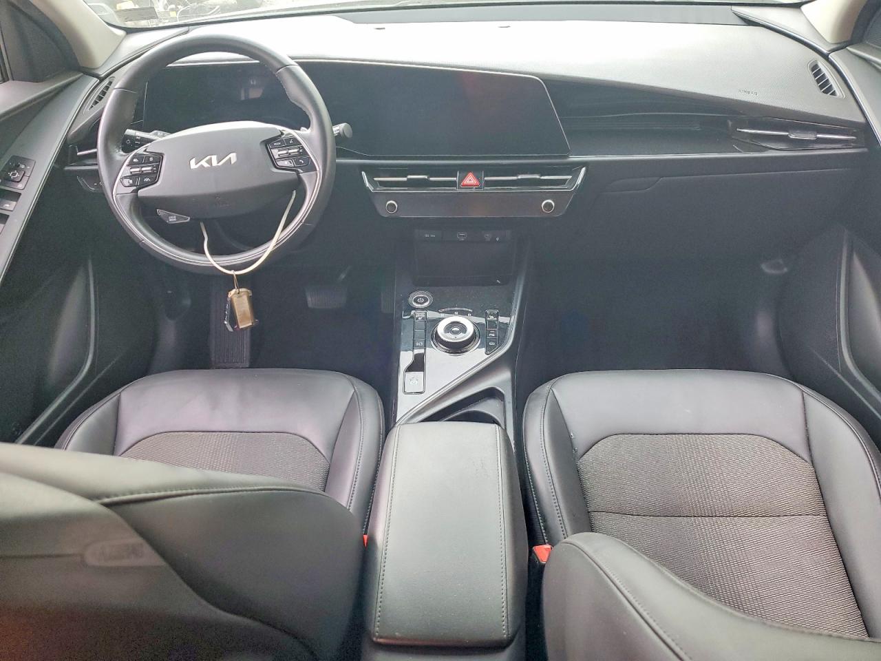 2023 KIA NIRO