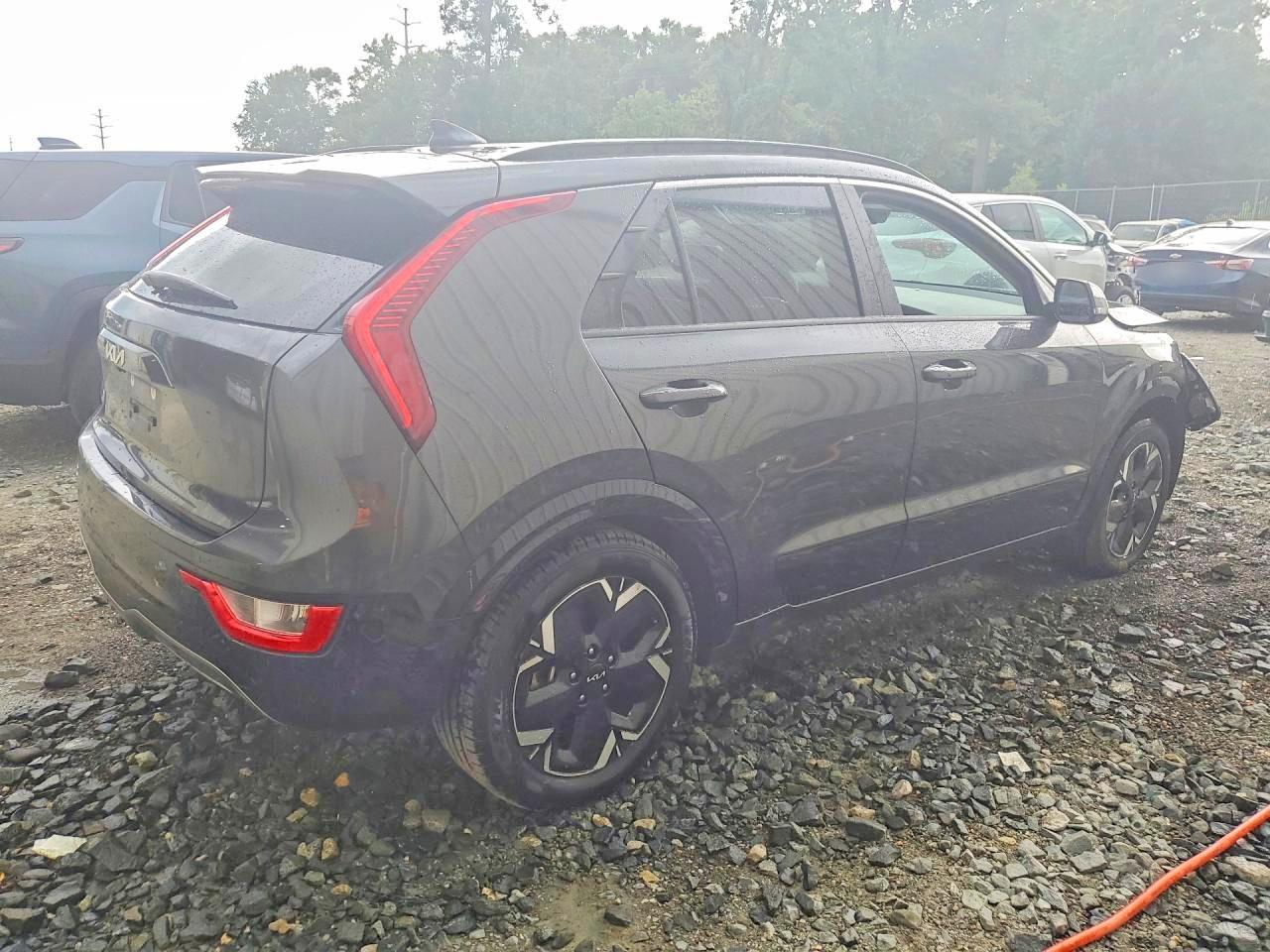 2023 KIA NIRO