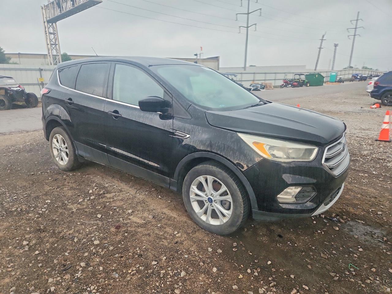 2017 FORD ESCAPE
