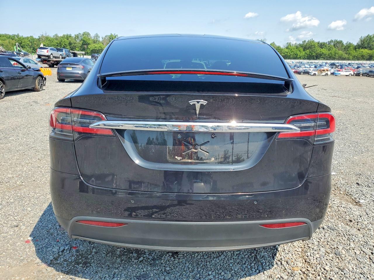 2018 TESLA MODEL X