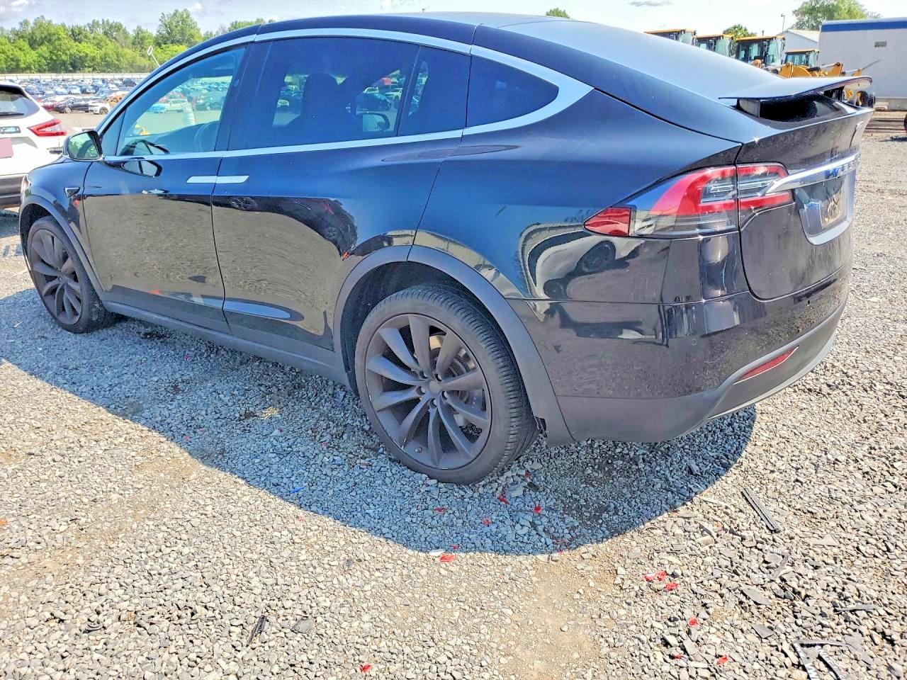 2018 TESLA MODEL X